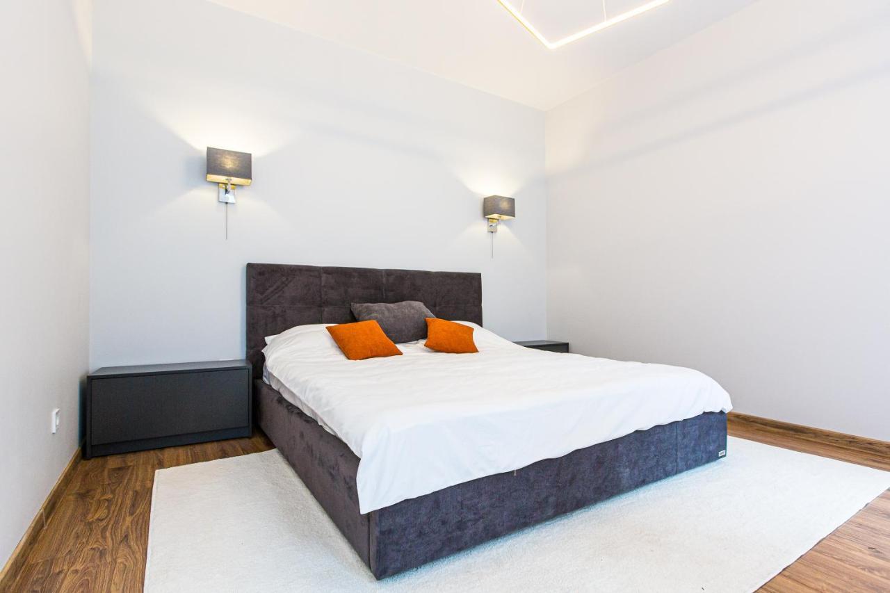 3 Vodna Apartment Lviv Luaran gambar